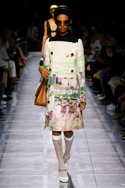 Look 39